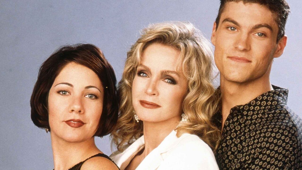 KNOTS LANDING: BACK TO THE CUL-DE-SAC, from left: Tonya Crowe, Donna Mills, Brian Austin Green, 1997, 1979-1993. ph: Randy Tepper /© CBS /Courtesy Everett Collection