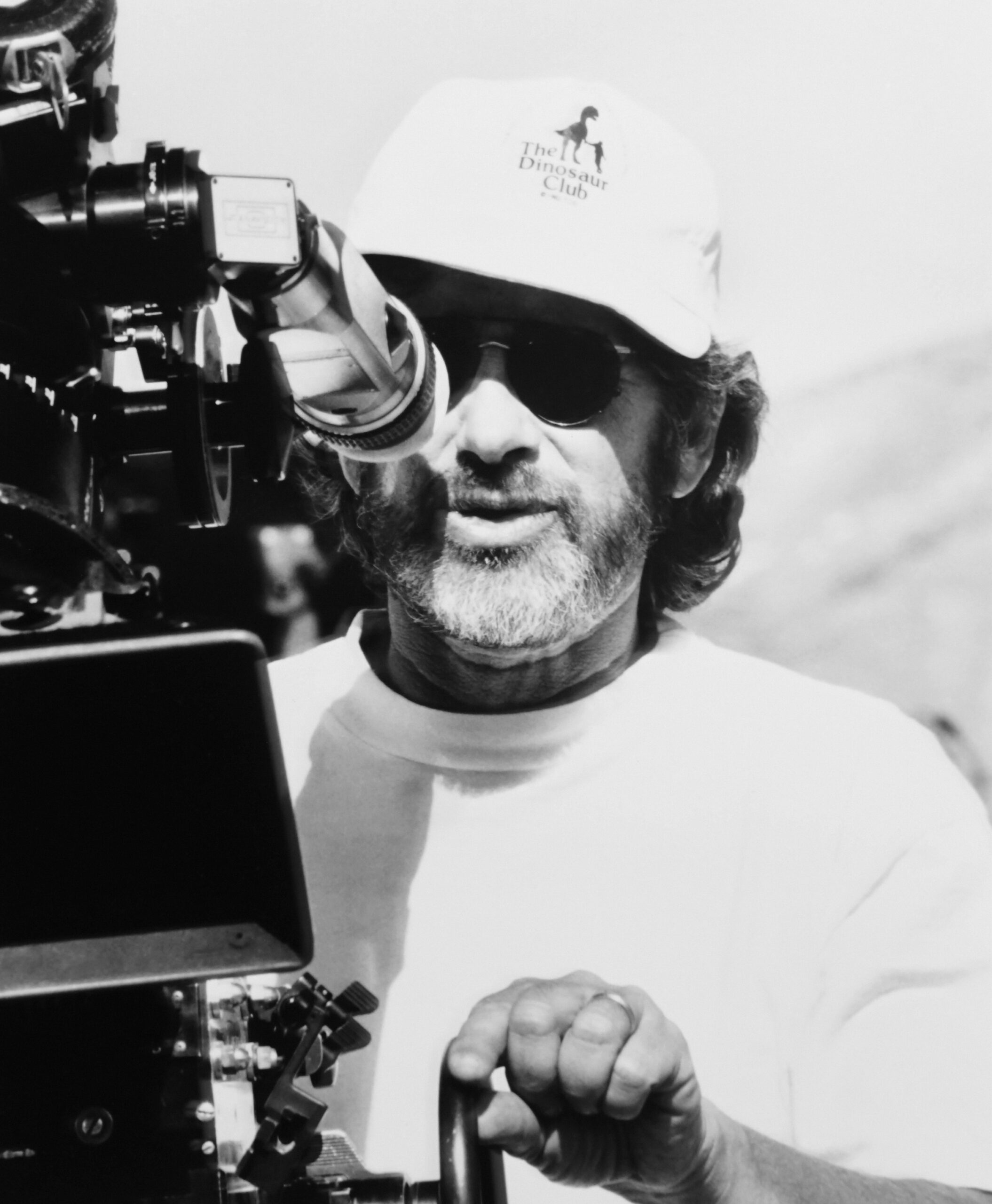 JURASSIC PARK, director Steven Spielberg on set, 1993,