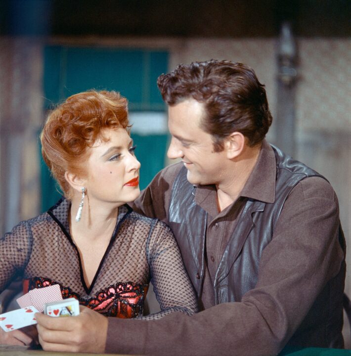 GUNSMOKE, from left: Amanda Blake, James Arness, (Season 6, 1960), 1955-1975. photo: TV Guide/courtesy Everett Collection