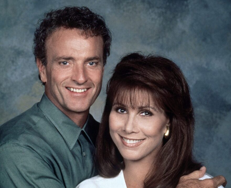 KNOTS LANDING, from left: Kevin Dobson, Michelle Lee, (1985), 1979-1993. ph: Tony Esparza / TV Guide / ©CBS / courtesy Everett Collection
