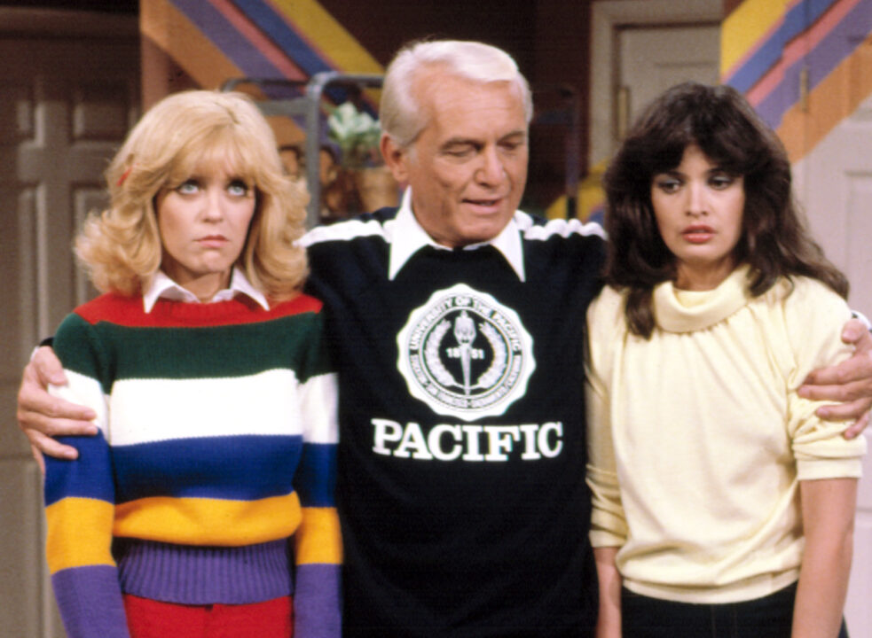 TOO CLOSE FOR COMFORT, Lydia Cornell, Ted Knight, Deborah Van Valkenburgh, 1980-85. (c) D.L. Taffner Syndication/ Courtesy: Everett Collection.
