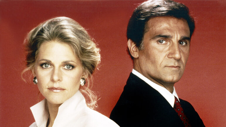 THE BIONIC WOMAN, l-r: Lindsay Wagner, Richard Anderson, 1976-78
