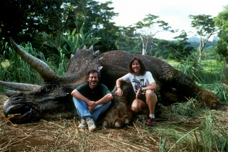 Jurassic Park behind the scenes, director Steven Spielberg with producer Kathleen Kennedy