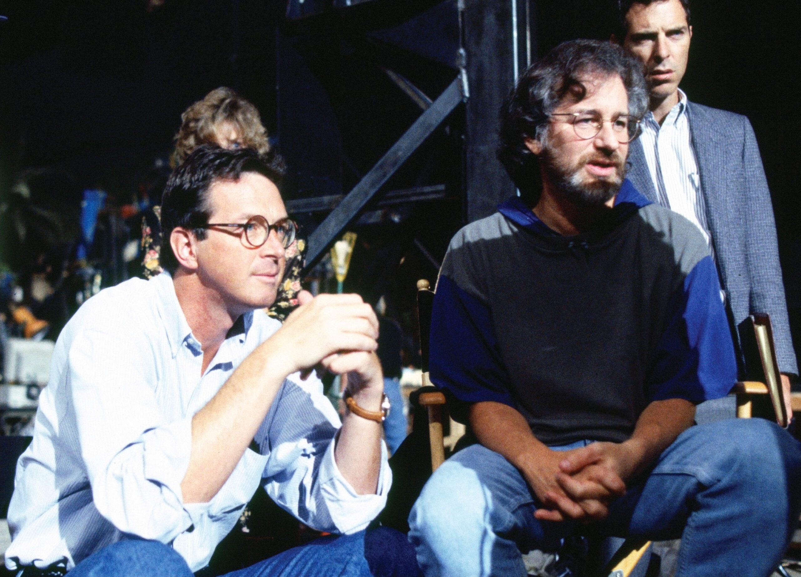 Jurassic Park behind the scenes, director Steven Spielberg with Author Michael Crichton