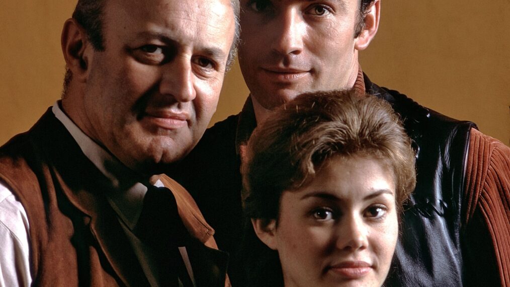THE VIRGINIAN, (aka THE MEN FROM SHILOH), from left: Lee J. Cobb, Roberta Shore (front), James Drury, (1962), 1962-71.