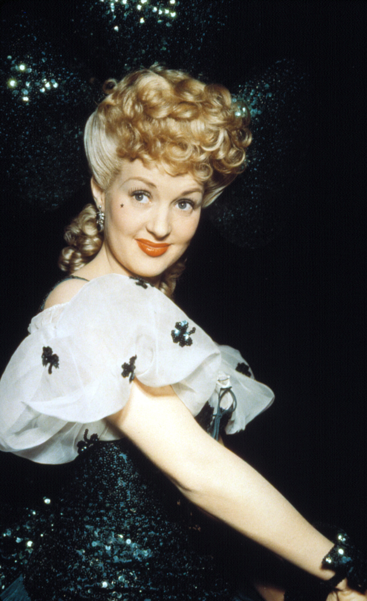 BETTY GRABLE, portrait