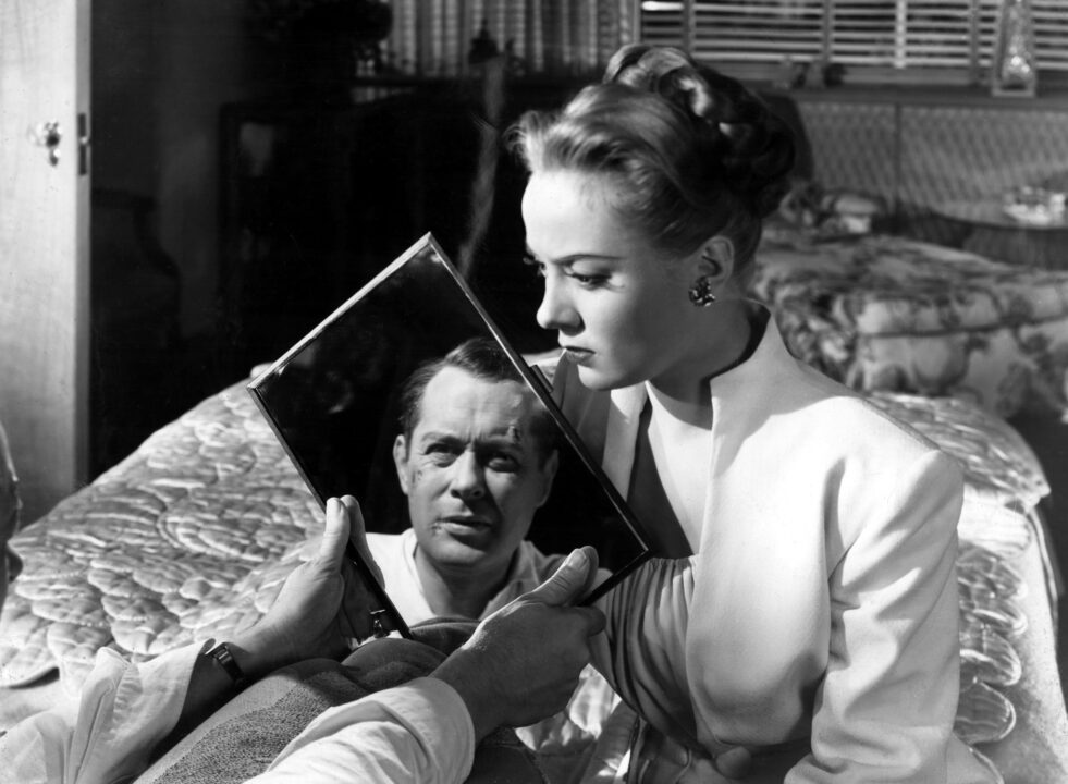 LADY IN THE LAKE, Robert Montgomery, Audrey Totter, 1947