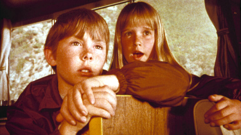 ESCAPE TO WITCH MOUNTAIN, Kim Richards, Ike Eisenmann, 1975