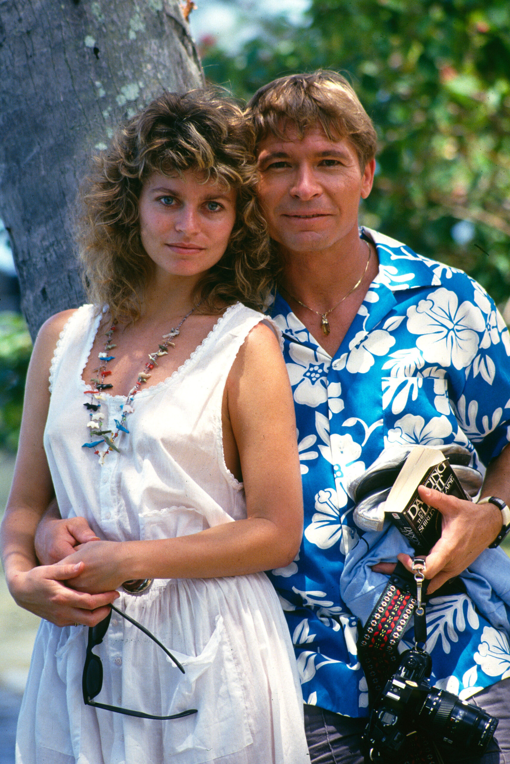 John Denver and Australian actress Cassandra Delaney who he married in 1988, they appeared on the Bob Hope TV special called ' Bob Hopes Tropical Comedy from Tahiti' .John Denver was an avid pilot, and died while flying his personal aircraft at the age of 53, on October 12, 1997, here in a canoes with Susan Akin, April 13, 1987 Morea Island, Tahiti 