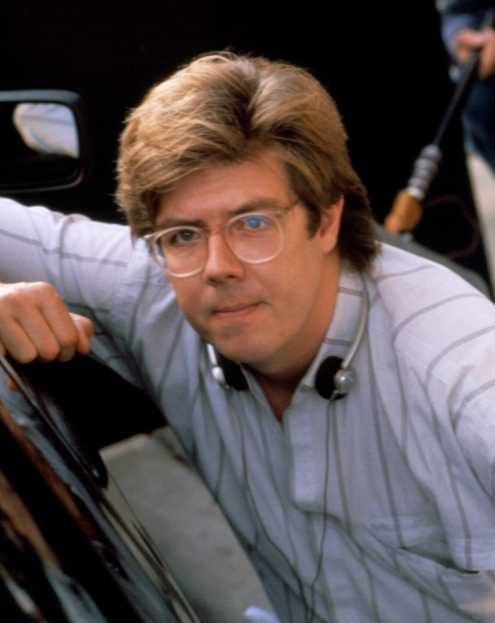 Director John Hughes on the set of WEIRD SCIENCE, 1985