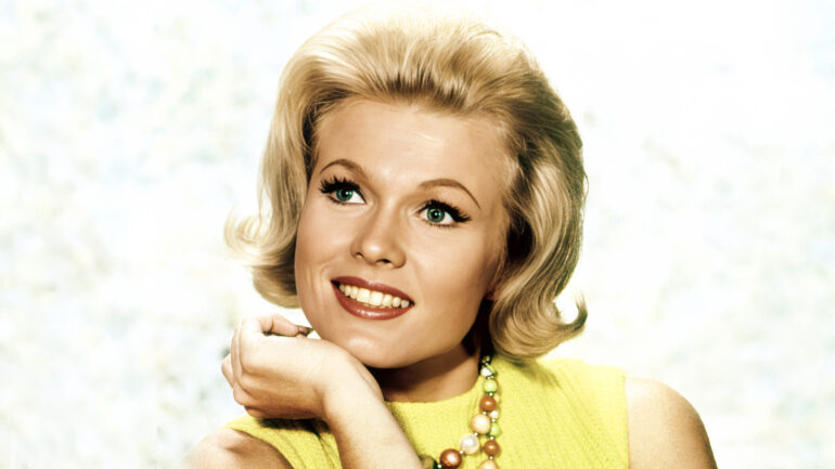 THE MUNSTERS, Pat Priest, 1964-66