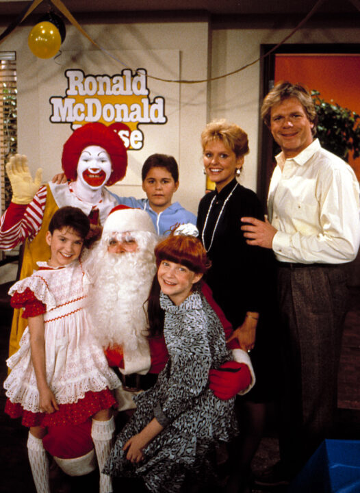 SMALL WONDER, (back row) Jerry Supiran, Marla Pennington, Dick Christie, (front row) Tiffany Brissette, Emily Schulman, 1985-9