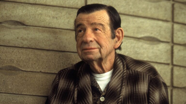 HANGING UP, Walter Matthau, 2000. ©Columbia Pictures/courtesy Everett Collection