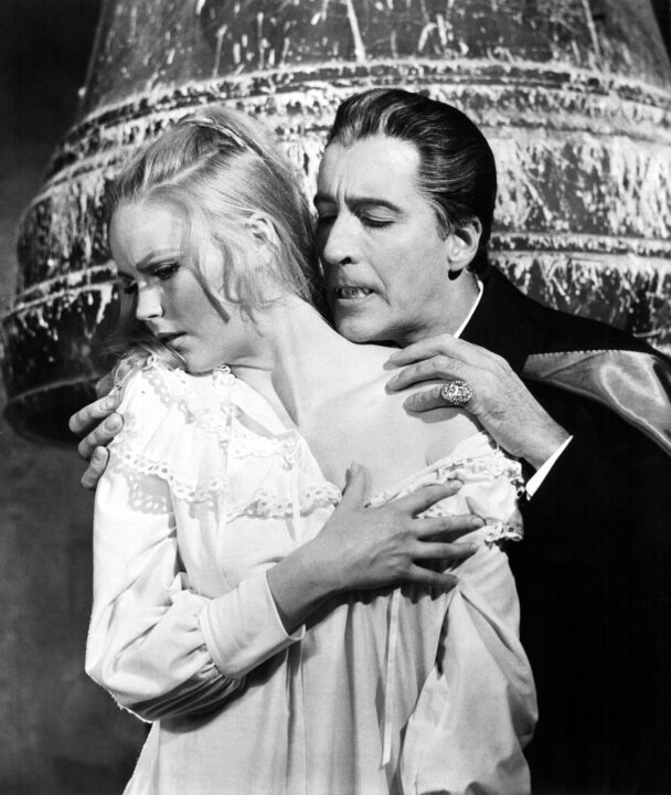 DRACULA HAS RISEN FROM THE GRAVE, Veronica Carlson, Christopher Lee, 1968