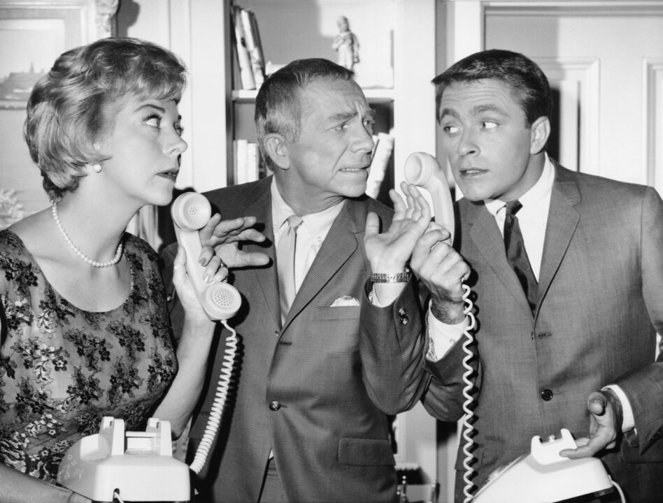 MY FAVORITE MARTIAN, Pamela Britton, Ray Walston, Bill Bixby, 'Dial M for Martin', (Season 2, aired October 25, 1964), 1963-66