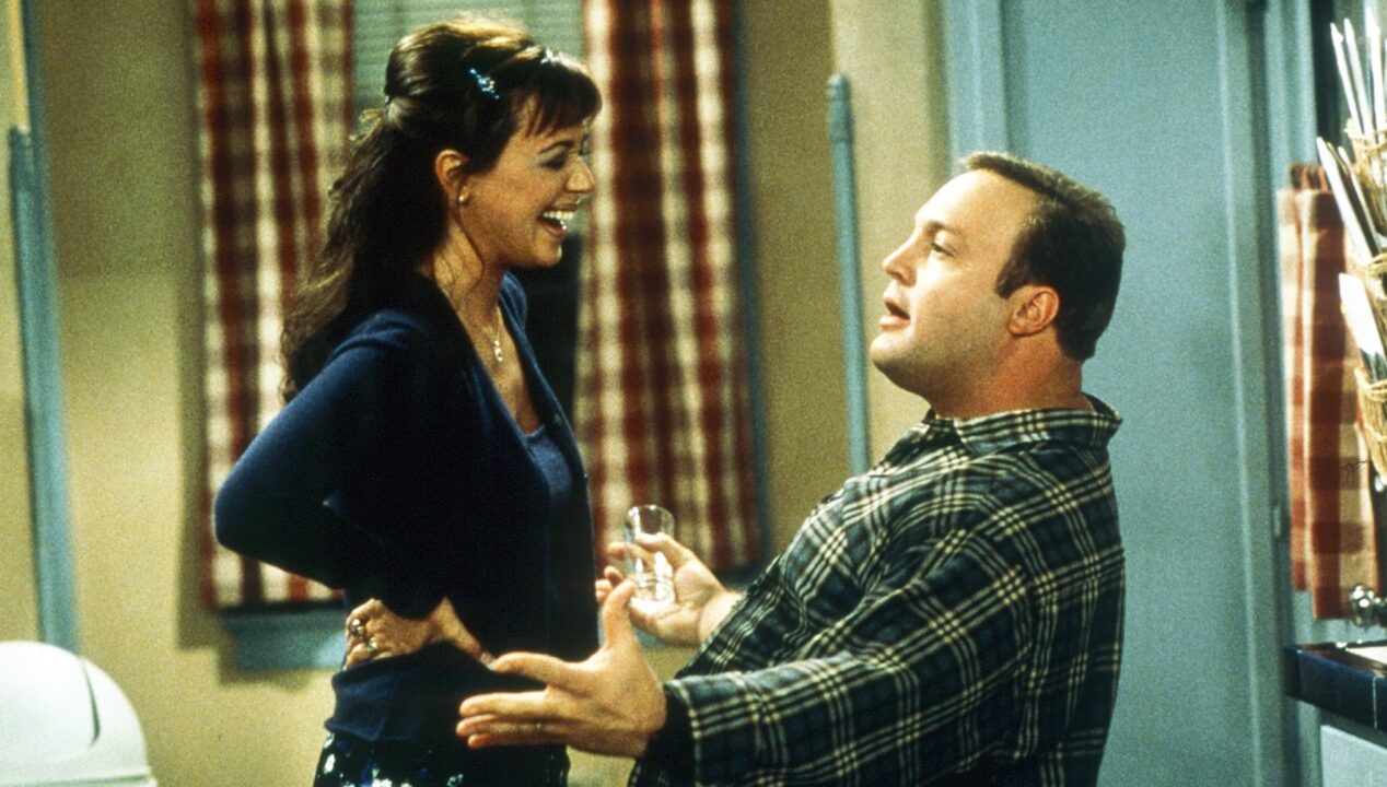 THE KING OF QUEENS, from left: Leah Remini, Kevin James, (1999), 1998-2007. Ph: Cliff Lipson / © CBS / Courtesy Everett Collection