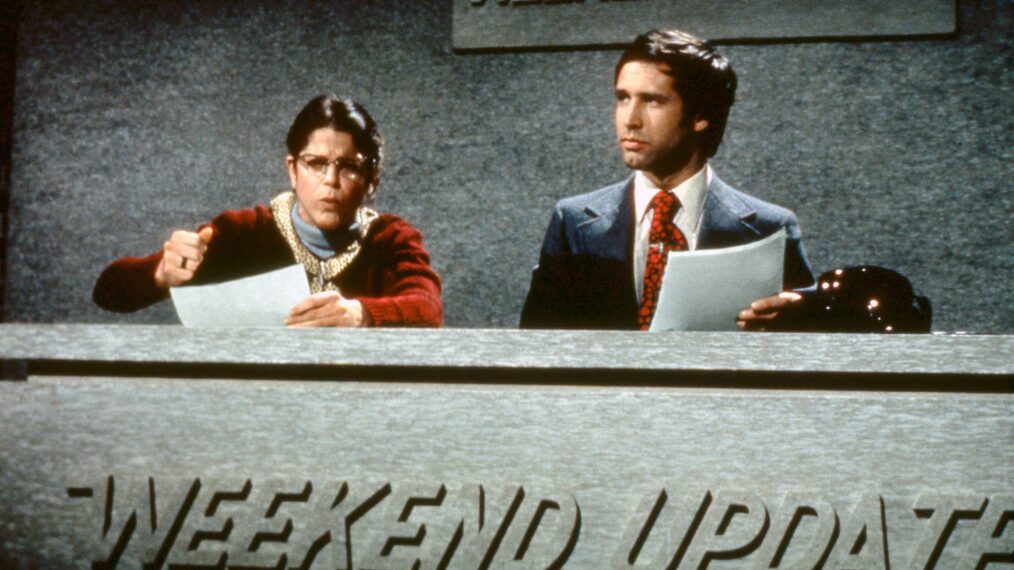 SATURDAY NIGHT LIVE, from left: Gilda Radner (as Emily Litella), Chevy Chase, 'Weekend Update', (Season 1), 1975-.