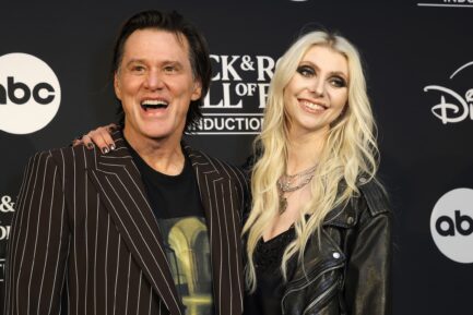 Jim Carrey and Taylor Momsen