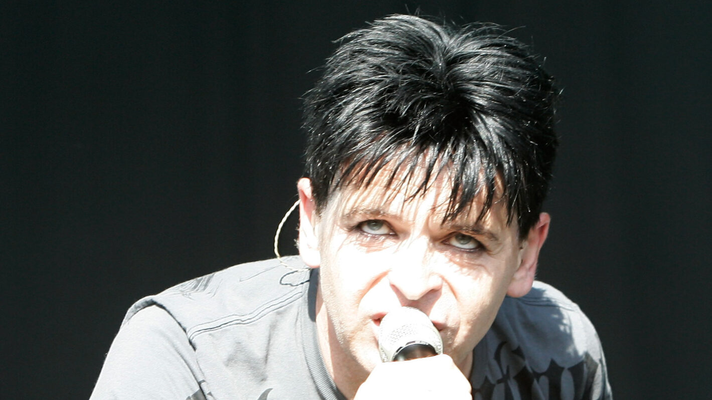 Gary Numan Reveals Brother’s Death Caused ‘Breaking Down on Stage’