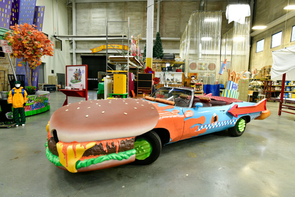 7 Incredibly Weird Forgotten Macy's Thanksgiving Day Parade Floats