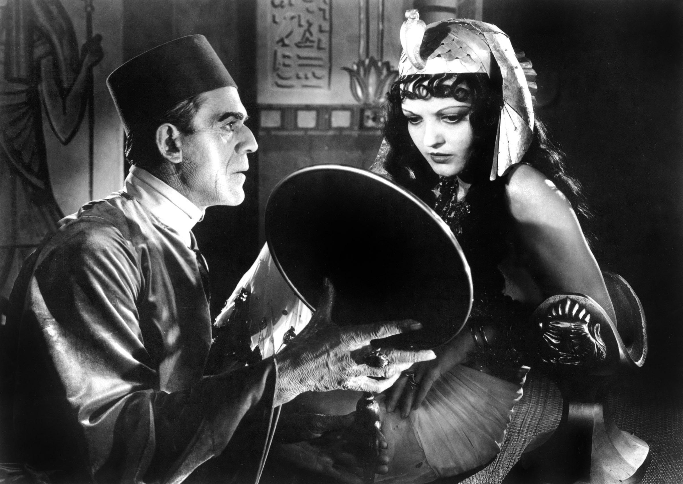 THE MUMMY, Boris Karloff, Zita Johann, 1932 movie still