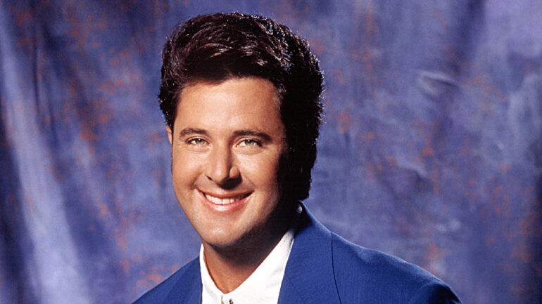 VINCE GILL, The 28th Annual Country Music Awards, 1994.