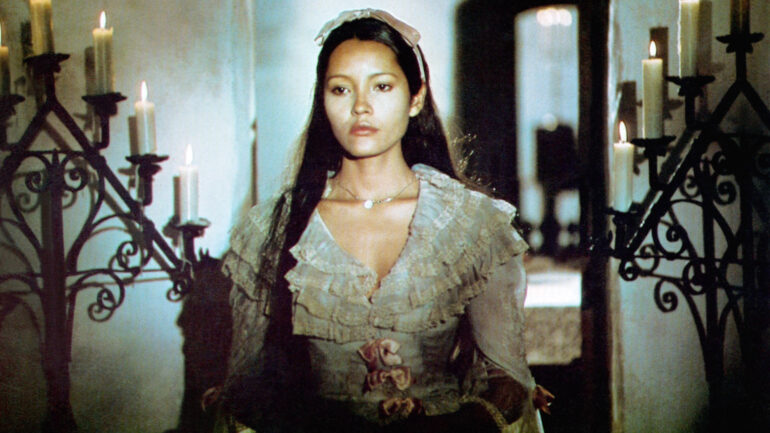 THE MASTER GUNFIGHTER, Barbara Carrera, 1975