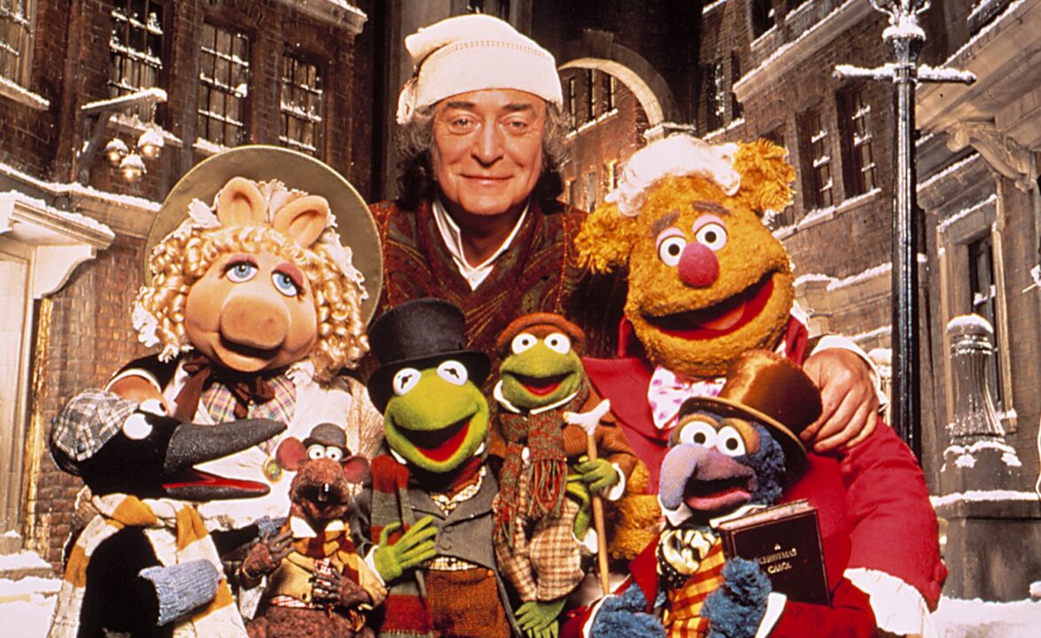 MUPPET CHRISTMAS CAROL, Miss Piggy, Michael Caine, Fozzie Bear, Kermit, Gonzo, 1992