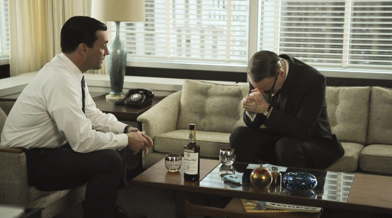 Don Draper (Jon Hamm) and Lane Pryce (Jared Harris) - Mad Men - Season 5, Episode 12 - Photo Credit: Ron Jaffe/AMC