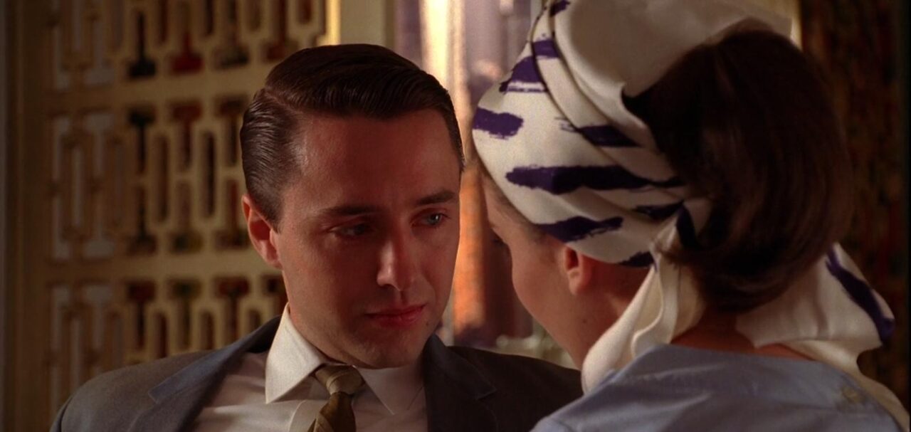 Season 3 Episode 8: "Souvenir"