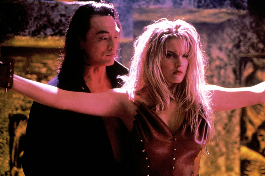 MORTAL KOMBAT, Cary-Hiroyuki Tagawa, Bridgette Wilson, 1995.