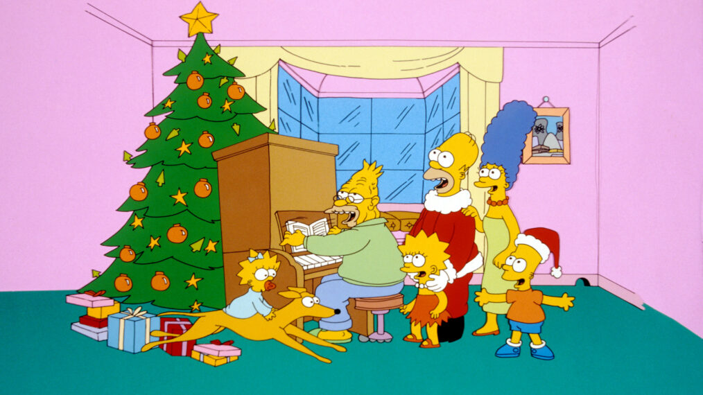 THE SIMPSONS, (from left): Maggie Simpson, Santa's Little Helper, Grandpa Abraham Simpson, Lisa Simpson, Homer Simpson, Marge Simpson, Bart Simpson, 'Simpsons Roasting on an Open Fire', (Season 1, pilot episode/ep. 101, aired Dec. 17, 1989), 1989-