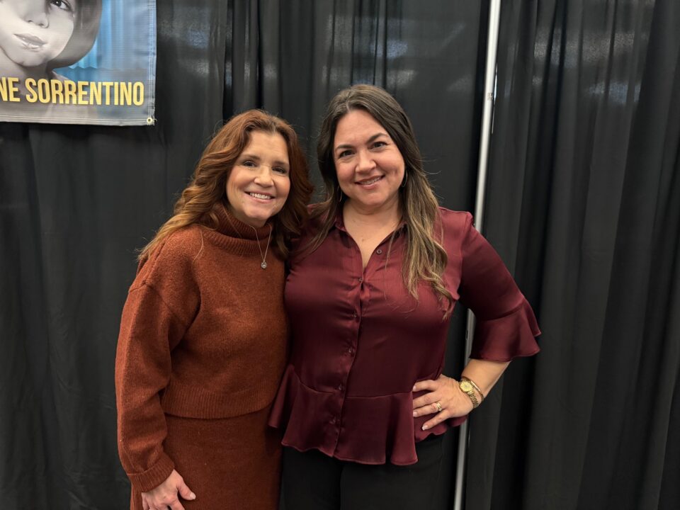 Annie cast Rosanne Sorrentino and Toni Ann Gisondi