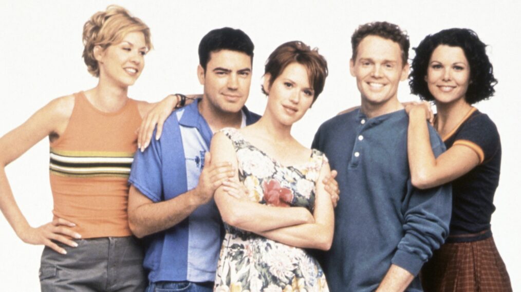 TOWNIES, (from left): Jenna Elfman, Ron Livingston, Molly Ringwald, Bill Burr, Lauren Graham, 1996. © Carsey-Werner / courtesy Everett Collection
