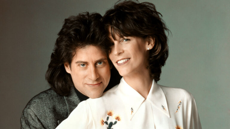 ANYTHING BUT LOVE, Richard Lewis, Jamie Lee Curtis