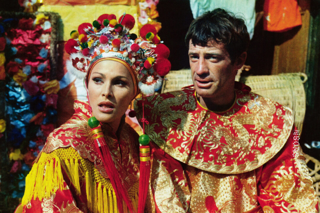 UP TO HIS EARS, (aka LES TRIBULATIONS D'UN CHINOIS EN CHINE), from left, Ursula Andress, Jean-Paul Belmondo, 1965