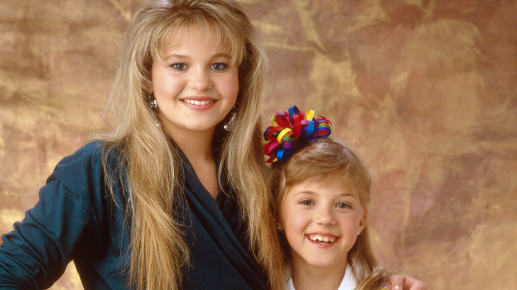 FULL HOUSE, Candace Cameron Bure and Jodie Sweetin