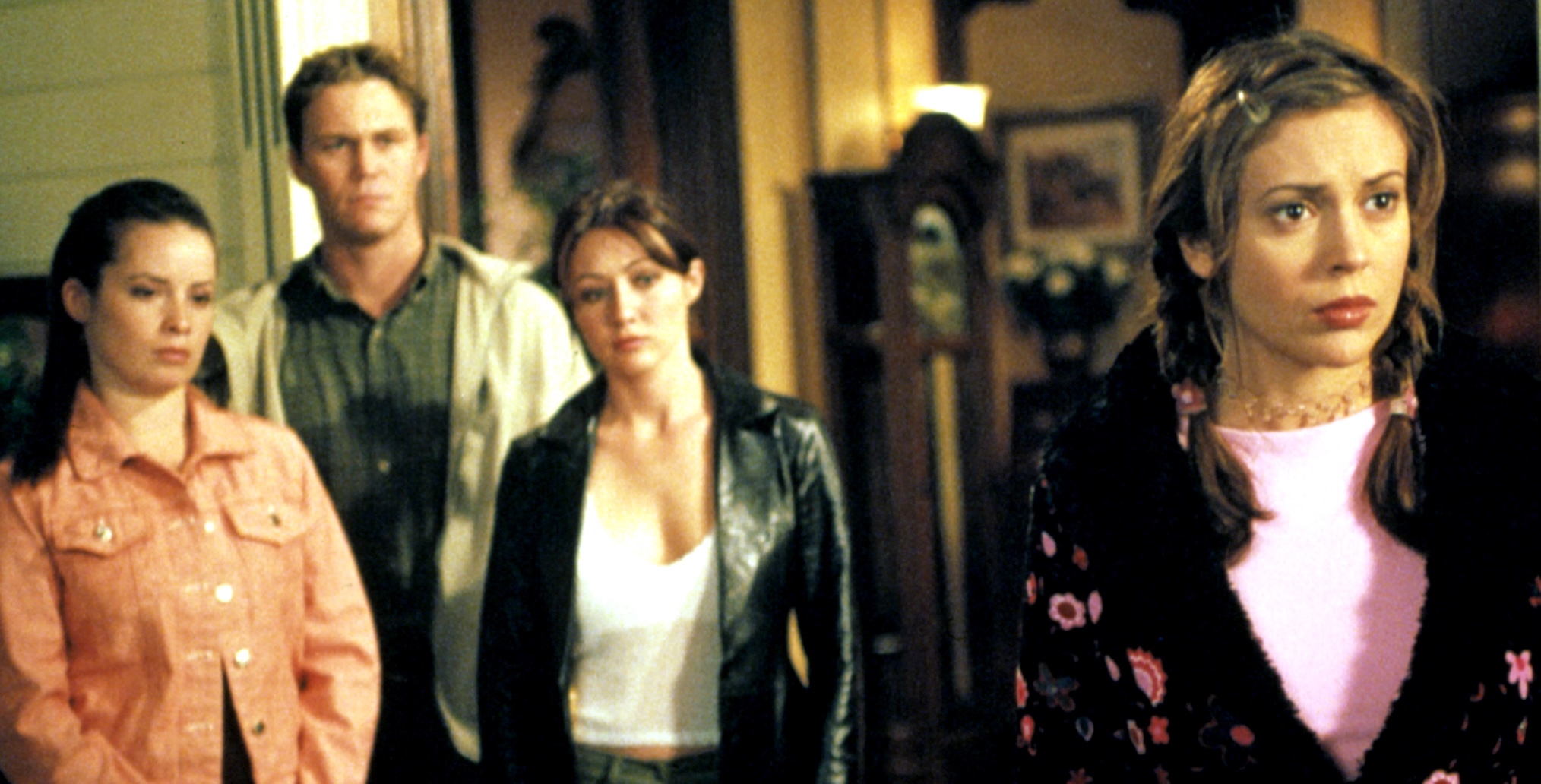 CHARMED, Holly Marie Combs, Brian Krause, Shannen Doherty, Alyssa Milano, episode 'The Demon Who Came In From the Cold' aired April 26, 2001, 1998-2006, photo: © Viacom / courtesy Everett Collection