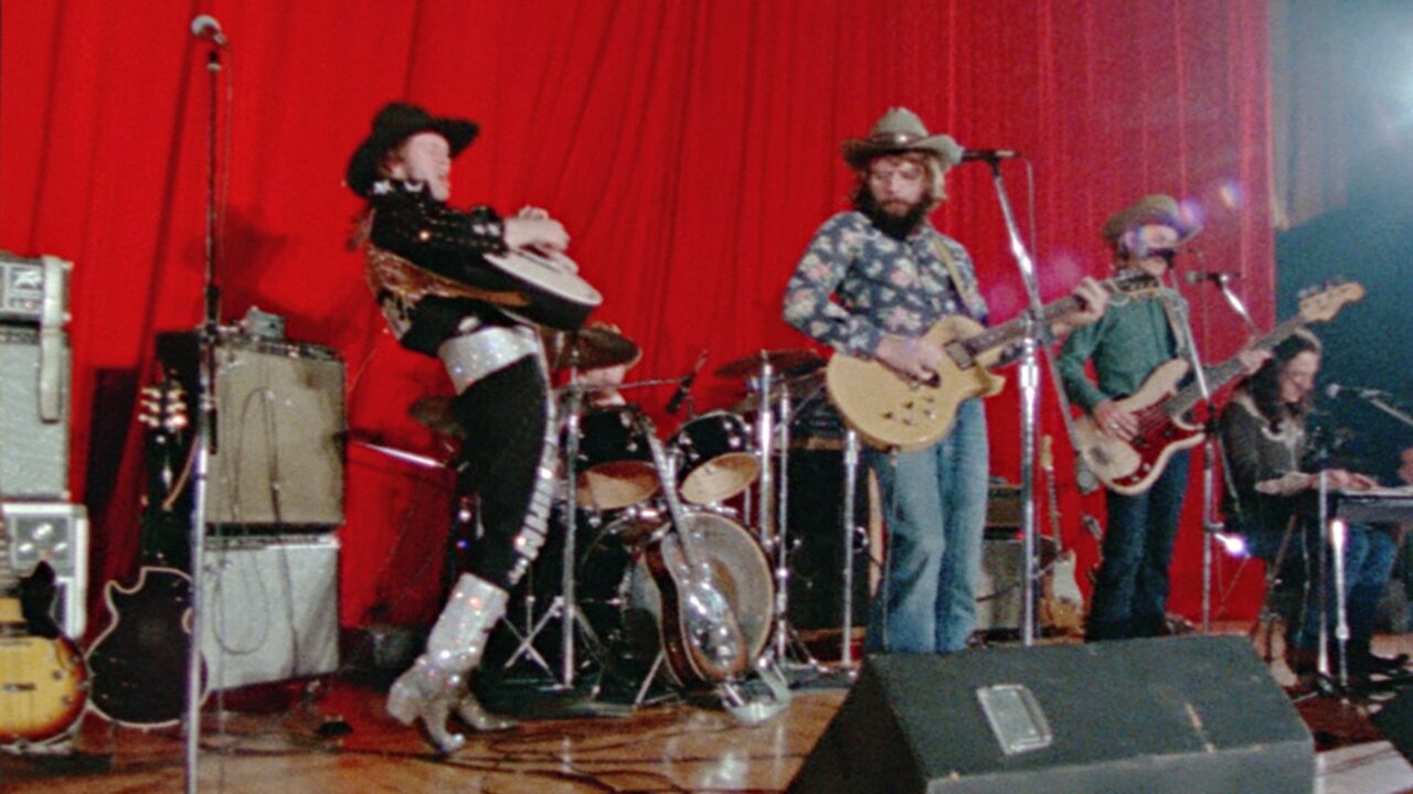 HEARTWORN HIGHWAYS, David Allan Coe (left), 1976