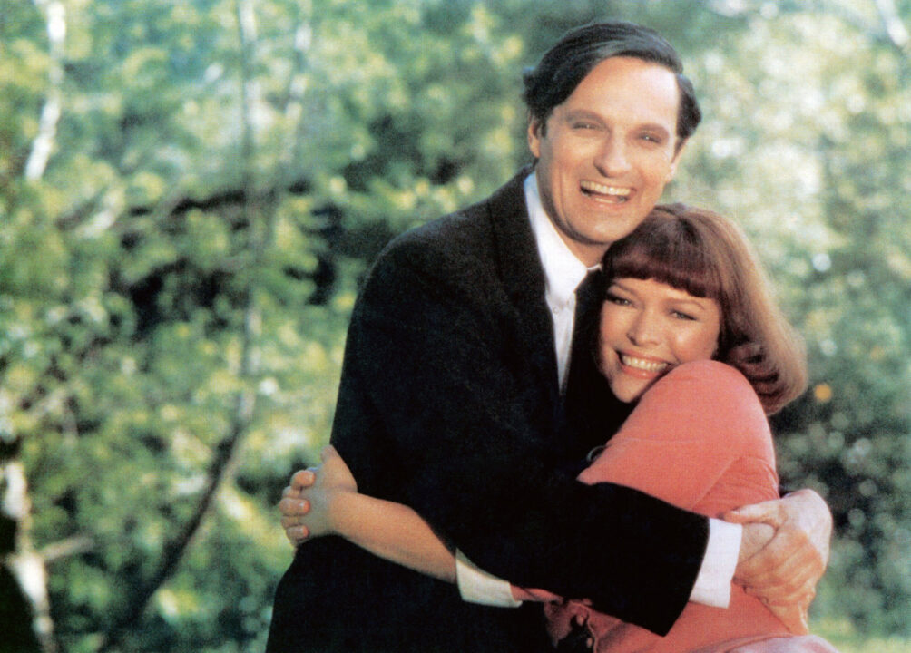 SAME TIME, NEXT YEAR, from left: Alan Alda, Ellen Burstyn, 1978, 