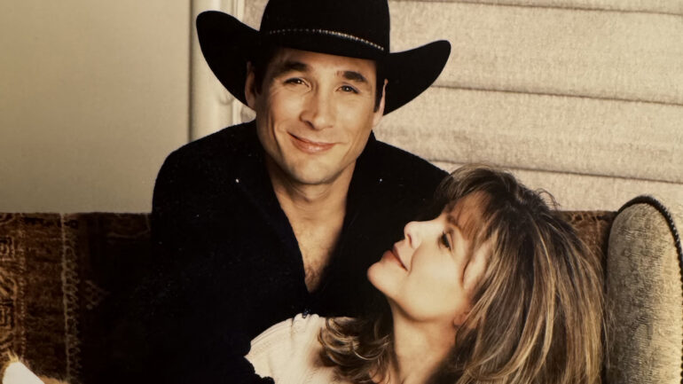 Clint Black, Lisa Hartman Black