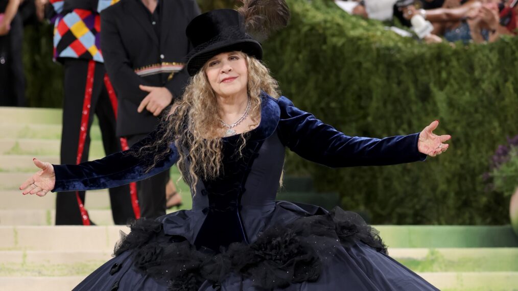NEW YORK, NEW YORK - MAY 04: Stevie Nicks attends the 2026 Met Gala celebrating 