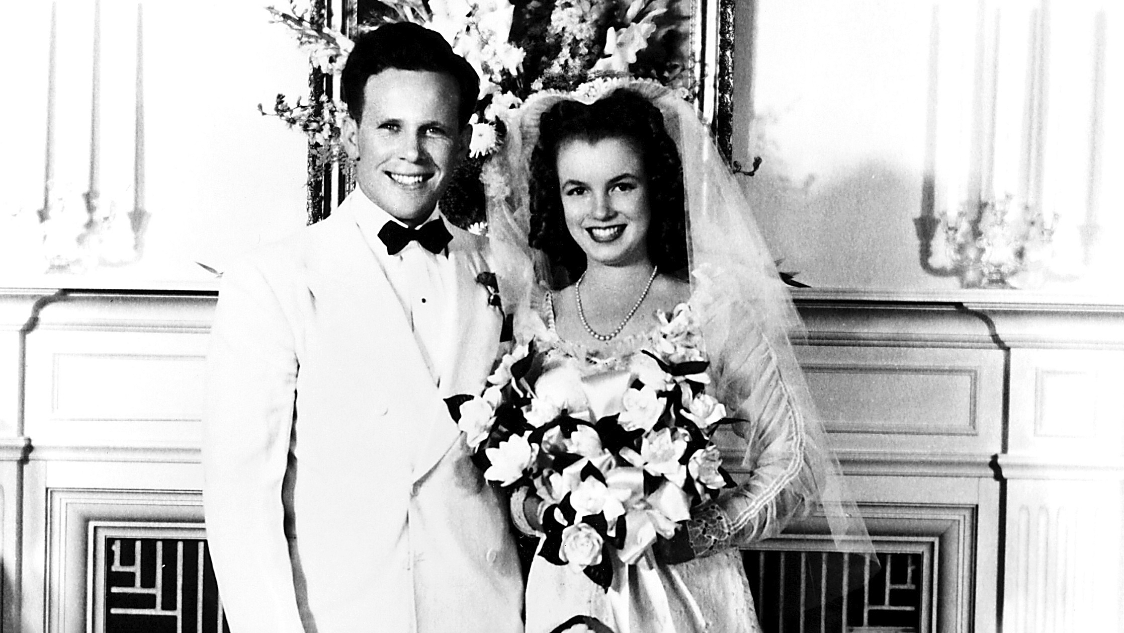 The wedding of James Dougherty and Norma Jeane Mortenson (Marilyn Monroe), June 19, 1942