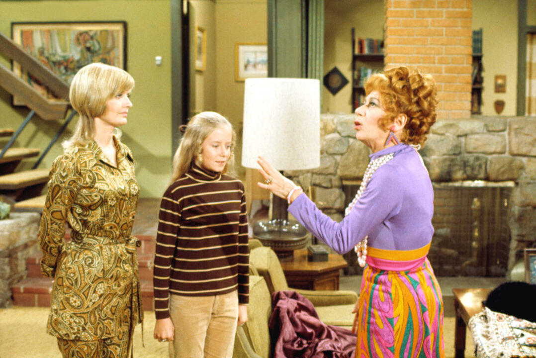 THE BRADY BUNCH, Florence Henderson, Eve Plumb, Imogene Coca, 'Jan's Aunt Jenny', (Season 3, aired January 21, 1972), 1969-74