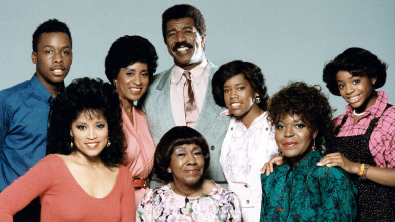 227, (back, from left): Curtis Baldwin, Marla Gibbs, Hal Williams, Regina King, Kia Goodwin, (front): Jackee Harry, Helen Martin, Alaina Reed, (1987), 1985-90