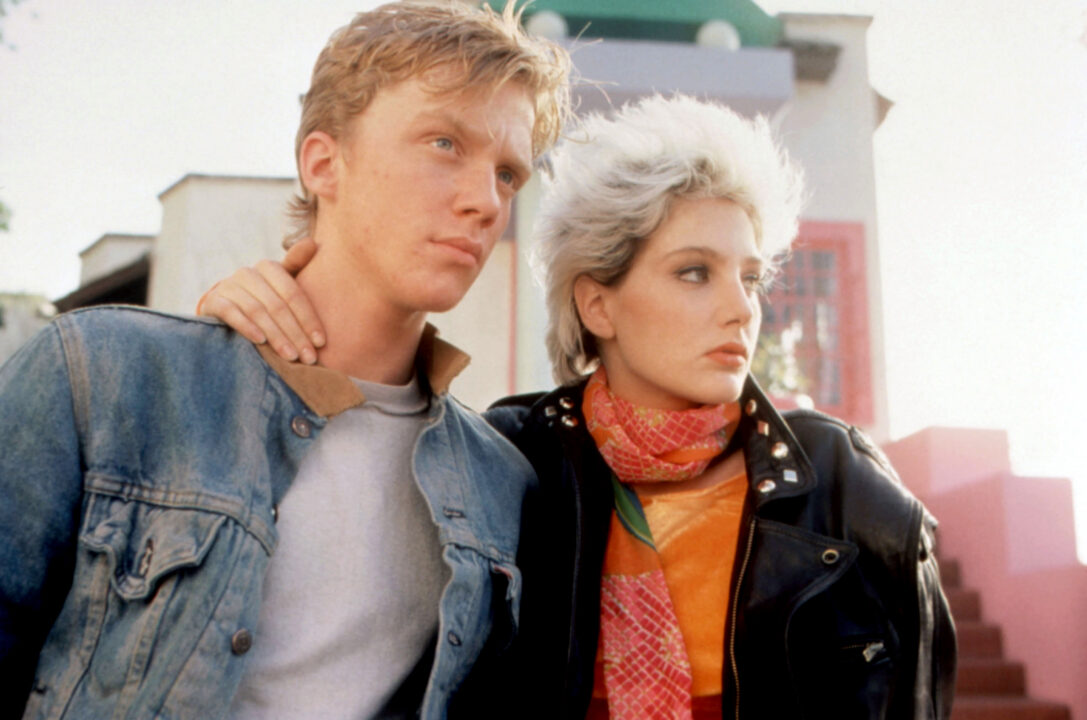 OUT OF BOUNDS, Anthony Michael Hall, Jenny Wright, 1986