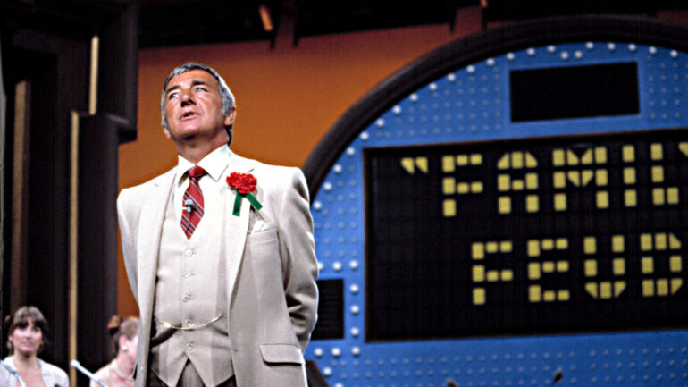 FAMILY FEUD, 1976-85, Richard Dawson with two contestants, 1979