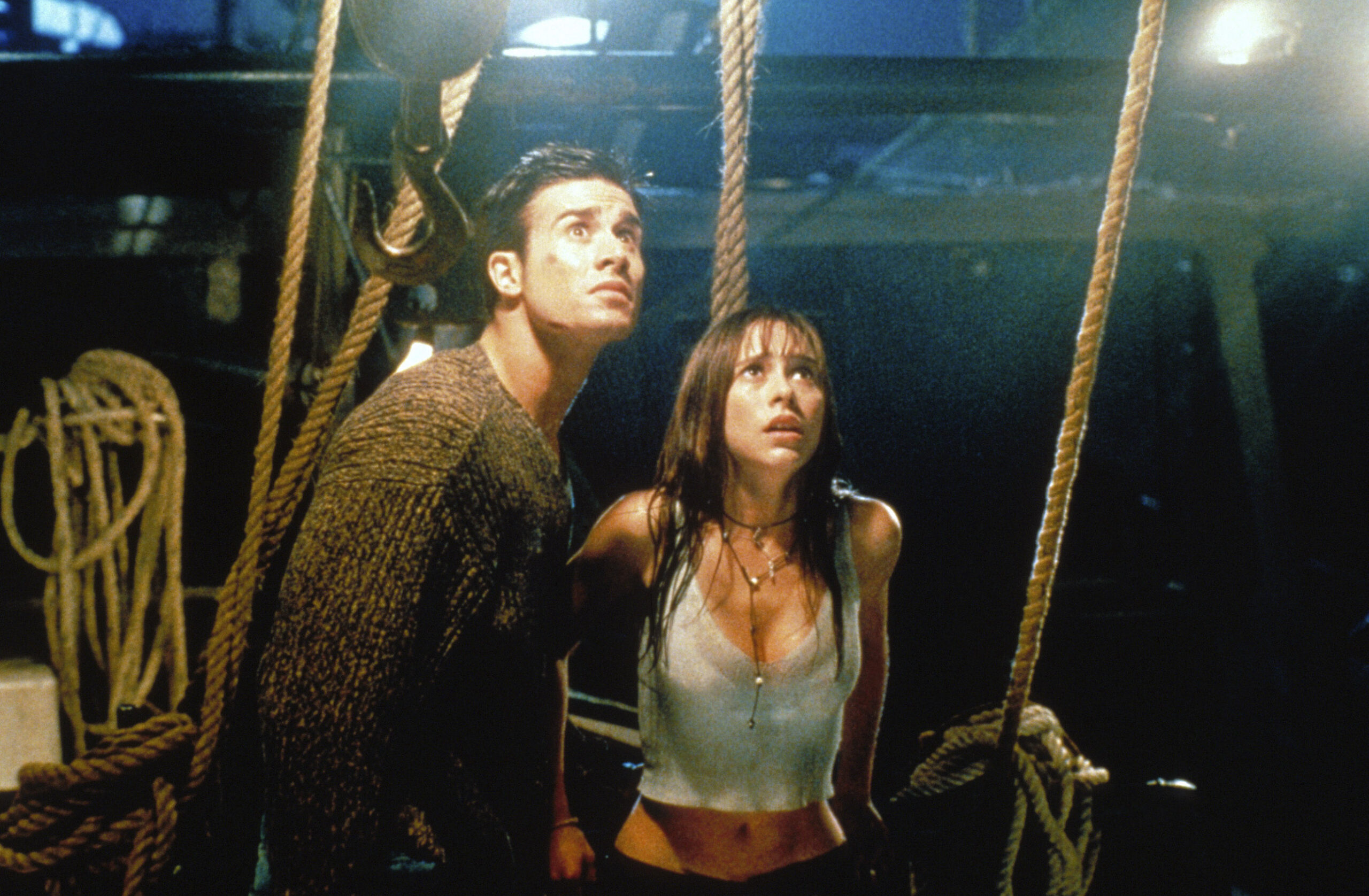 I KNOW WHAT YOU DID LAST SUMMER, from left: Freddie Prinze Jr., Jennifer Love Hewitt, 1997,