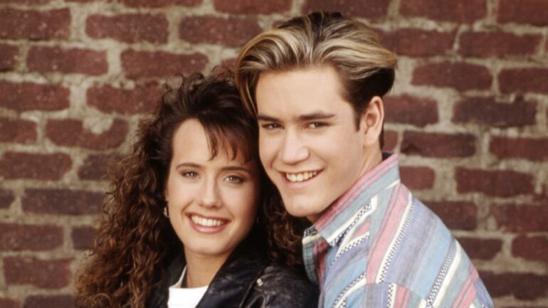 SAVED BY THE BELL, from left: Leanna Creel, Mark-Paul Gosselaar, (1992), 1989-1993