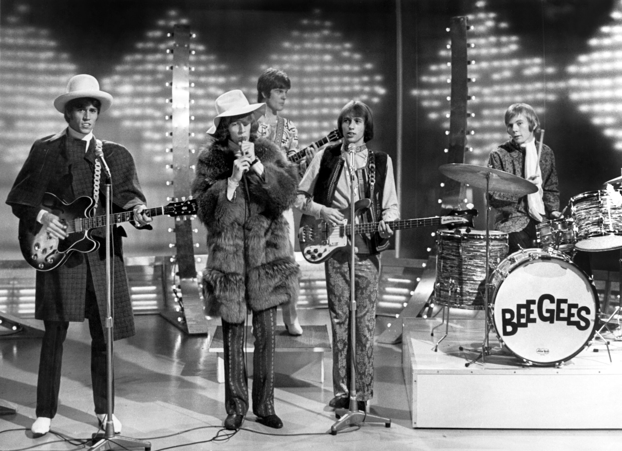 Bee Gees, (l to r): Barry Gibb, Robin Gibb, Vince Melouney, Maurice Gibb, Colin Petersen, ca. 1967